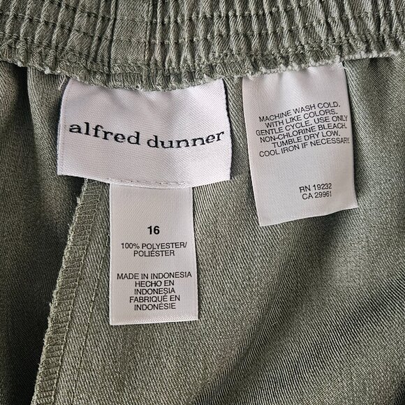 Alfred Dunner Green Pants 16 Pull On Elastic Waist Polyester Dress Pants - Picture 4 of 6